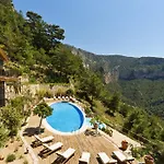 Ξενοδοχείο Lissiya 4*