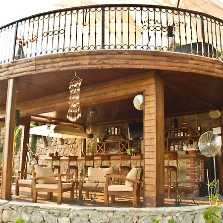 里斯亚酒店 酒店 法拉尔雅